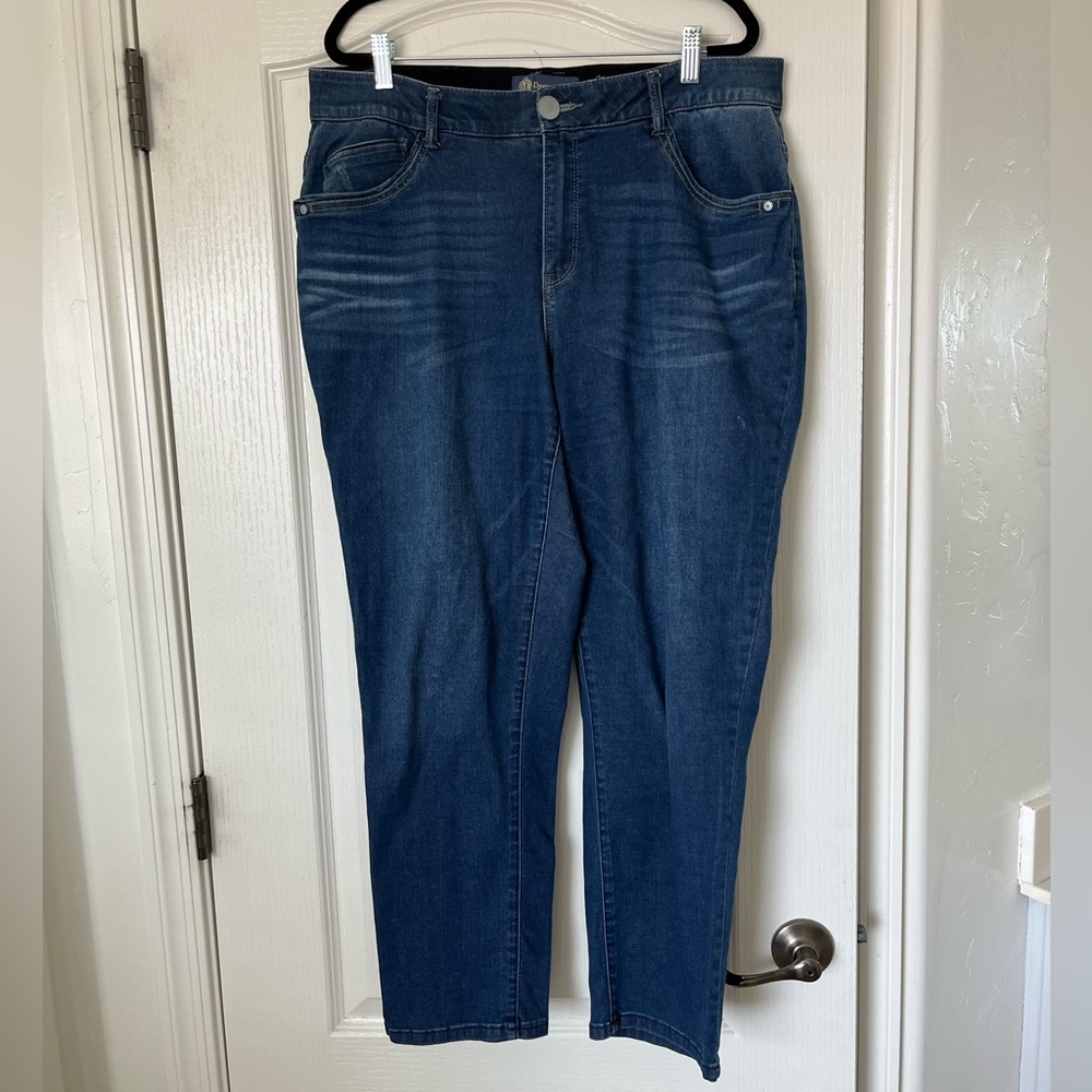 Democracy AbSolution Ankle Straight Denim Jeans Medium Wash, 16W